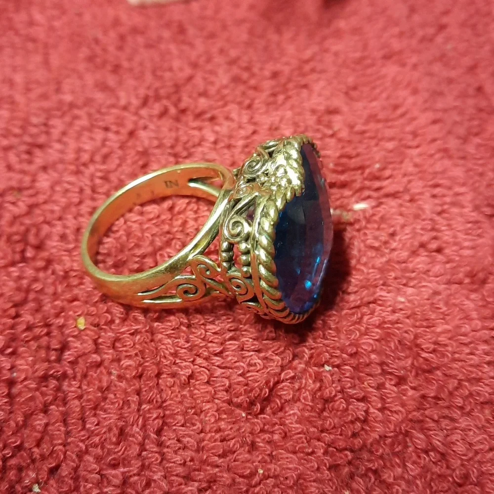 Nice ring - Picture 2 of 3